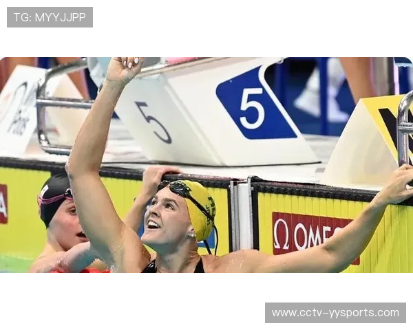 杰克·米勒在澳大利亚站正赛后上演“靴子喝香槟”传统节目