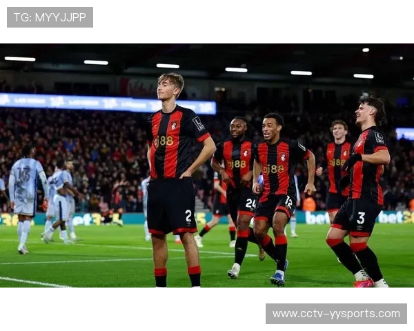 绝杀后伊劳拉与塞梅尼奥拥抱，伯恩茅斯更衣室狂欢